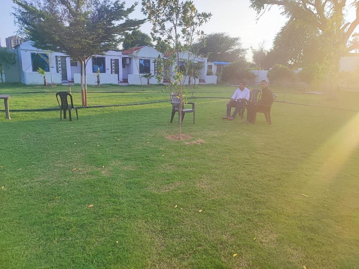 Athitya Hotel And Resort Sikar 외부 사진