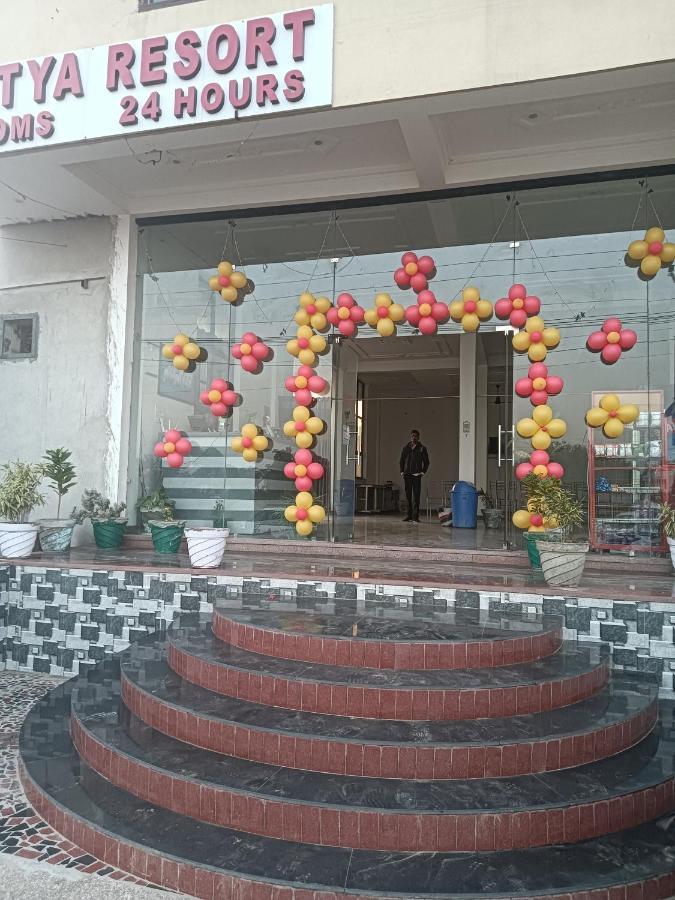 Athitya Hotel And Resort Sikar 외부 사진